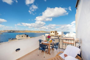 Seashells 2 bedroom Apartment with sunny terrace with stunning sea views - by Getawaysmalta
